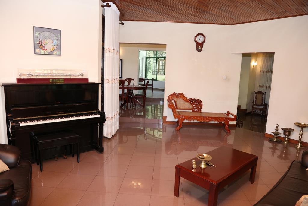 Glory Homestay 康提 外观 照片