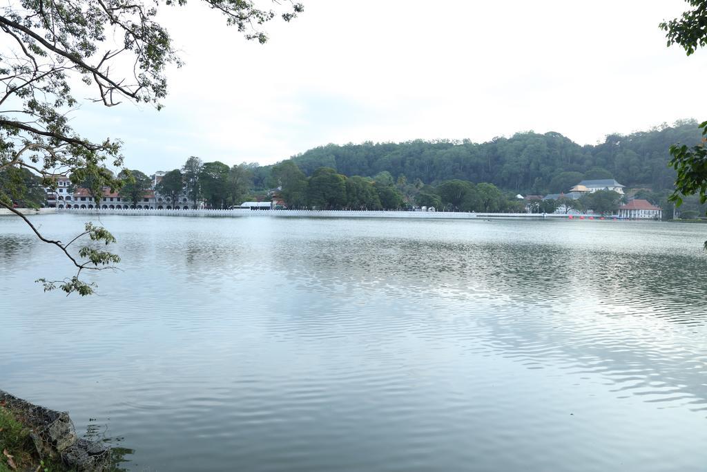 Glory Homestay 康提 外观 照片