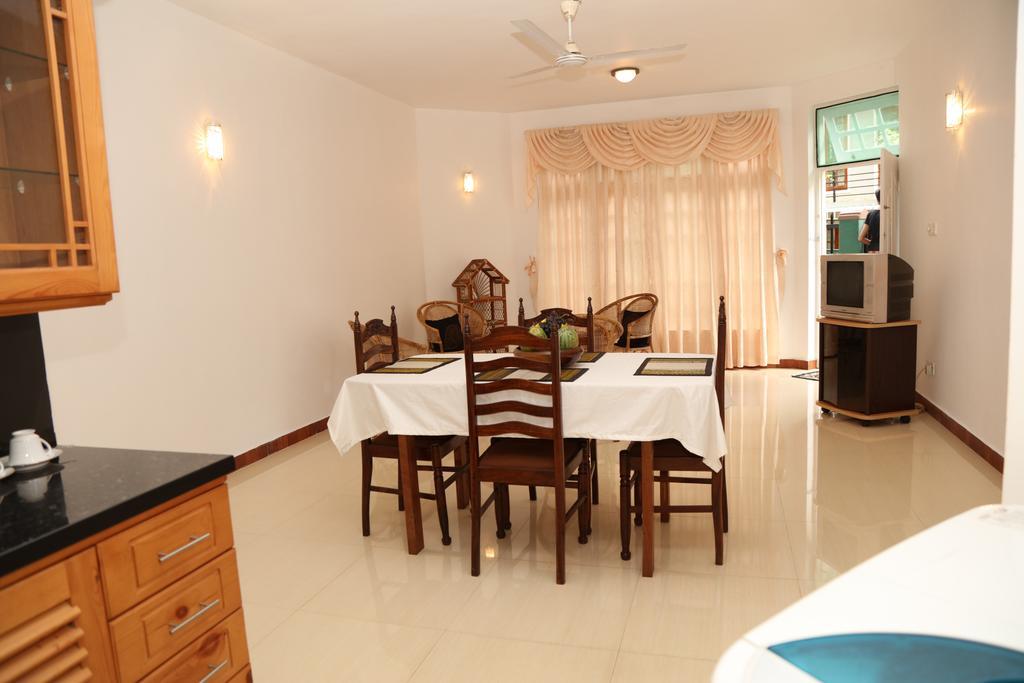 Glory Homestay 康提 客房 照片